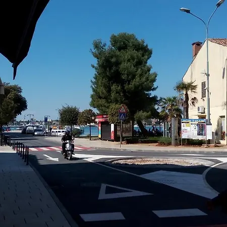 Nika * Umag